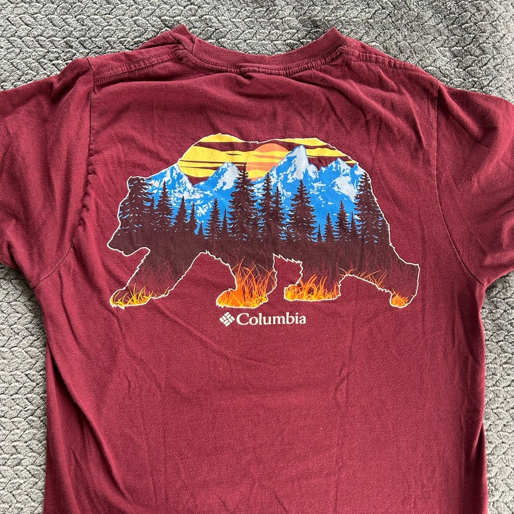 Columbia T Shirt